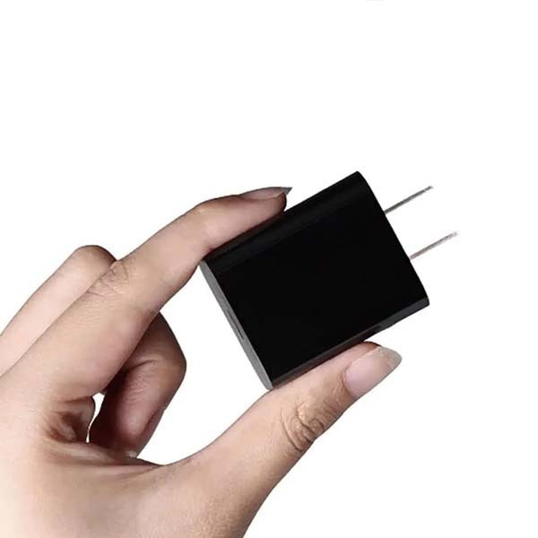 ŁADOWARKA SIECIOWA USB 2A CZARNA UNIWERSALNA VER USA
